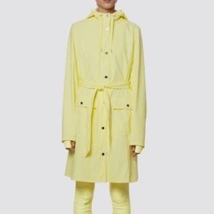 NWT SOLD OUT RAIN COAT RAINS SIZE SMALL YELLOW